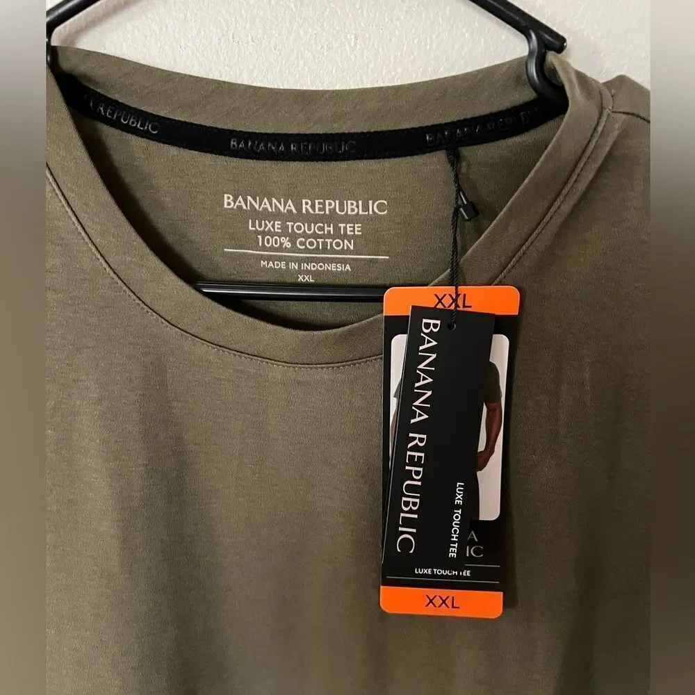 NWT Banana Republic Men’s Luxe Touch Tee